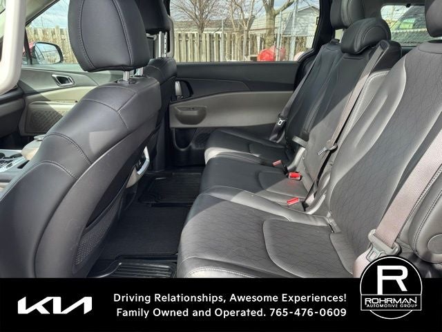 2025 Kia Carnival SX