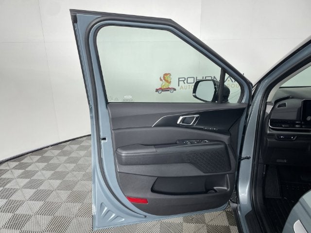 2027 Kia Carnival SX