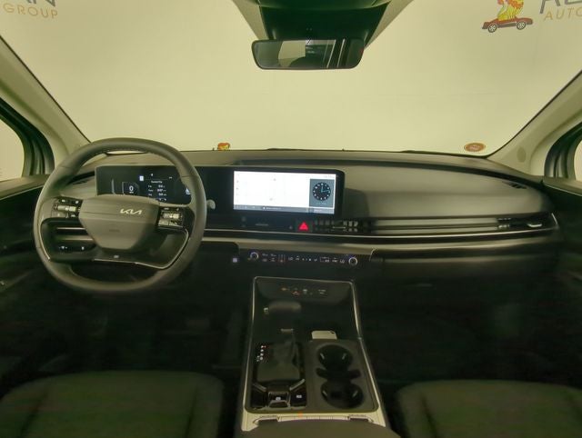 2027 Kia Carnival SX