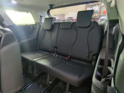 2027 Kia Carnival SX
