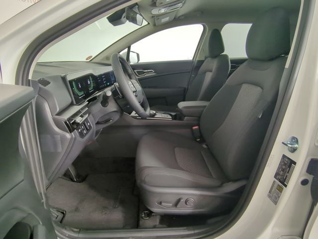 2027 Kia Sportage Hybrid LX