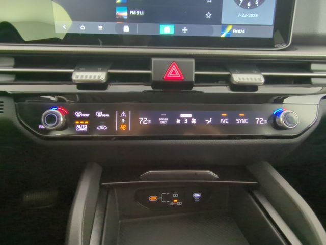 2027 Kia Sportage Hybrid LX