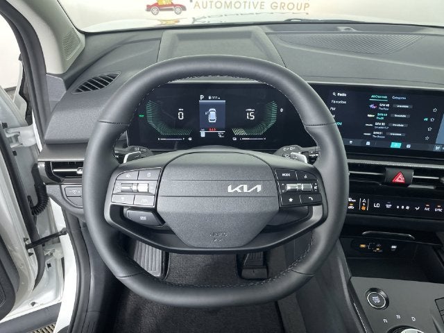2027 Kia Sportage Hybrid LX