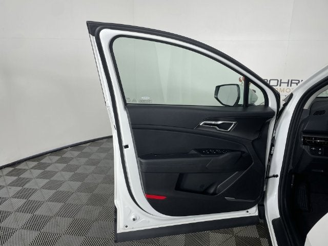 2027 Kia Sportage Hybrid LX